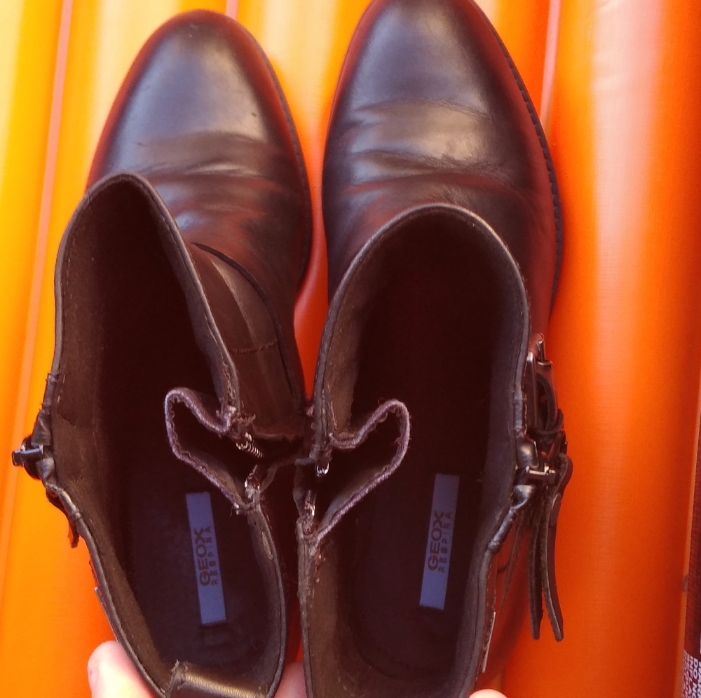 Leather Geox Booties - Picture 5 of 6